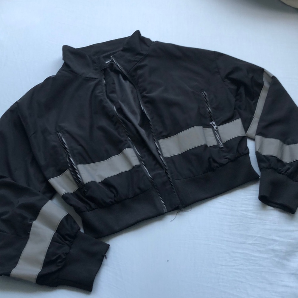 SORELLA BOUTIQUE Black Cropped Jacket (3M details)